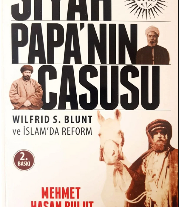 Siyah Papanın Casusu / Mehmet Hasan Bulut Siyah Papanın Casusu / Mehmet Hasan Bulut